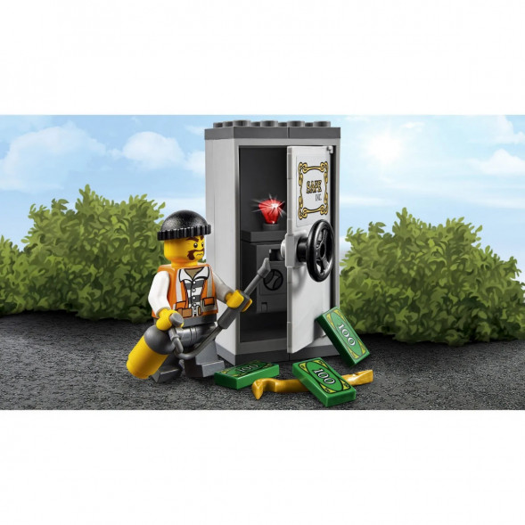 Конструктор LEGO City Police 60137 Побег на буксировщике в Тольятти