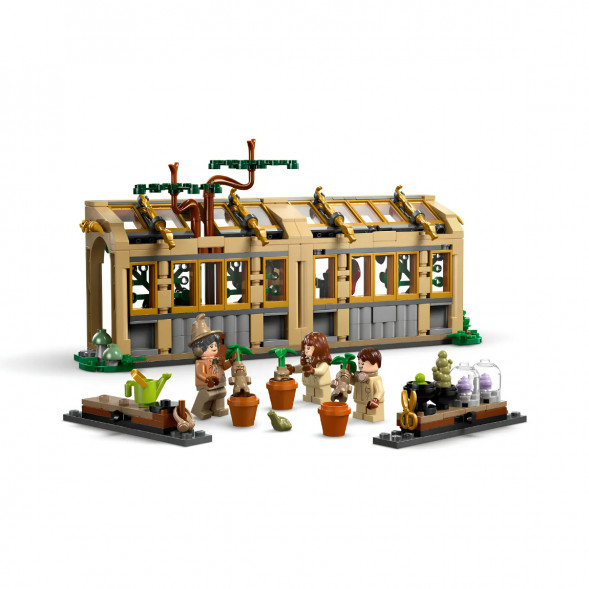 Конструктор LEGO Harry Potter 76445 Замок Хогвартс: Урок травологии в Тольятти
